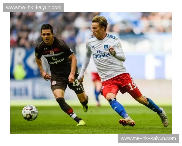 荣耀与野心的碰撞：汉堡vs帕德伯恩，一场关乎灵魂的足球史诗